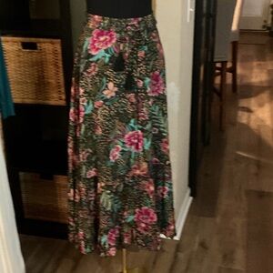 Tahari Floral Maxi Skirt XS